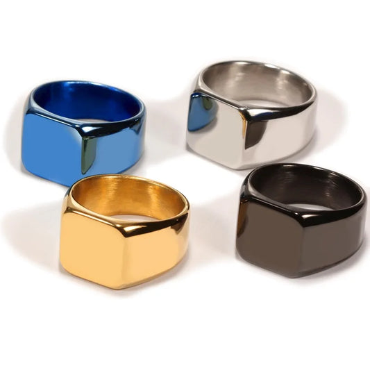 Monarch Square Ring – Modern authority in style.