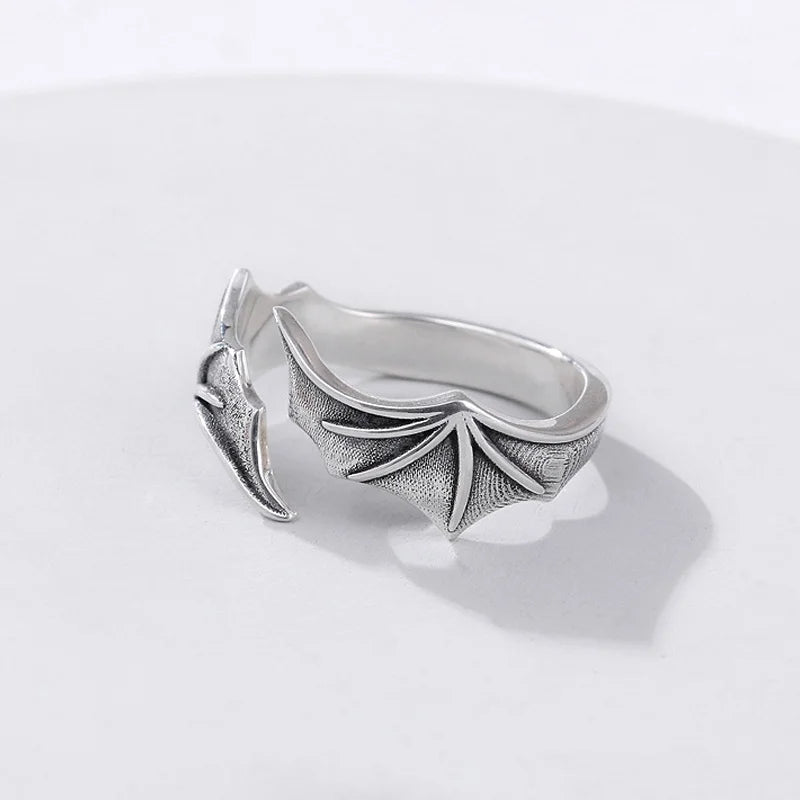 Eternal Wings Vintage Ring – Unisex Statement Jewelry