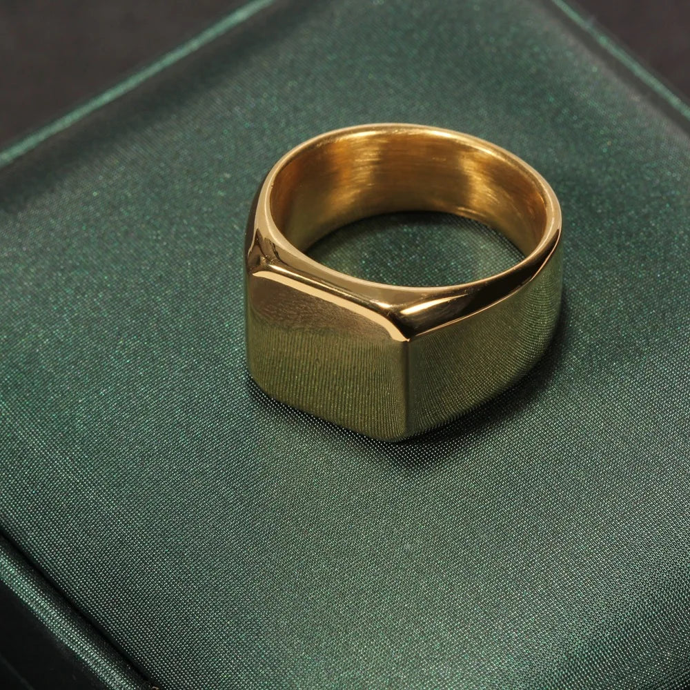 Monarch Square Ring – Modern authority in style.
