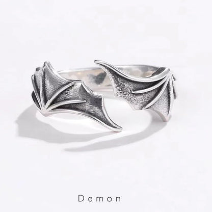Eternal Wings Vintage Ring – Unisex Statement Jewelry