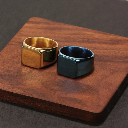 Monarch Square Ring – Modern authority in style.